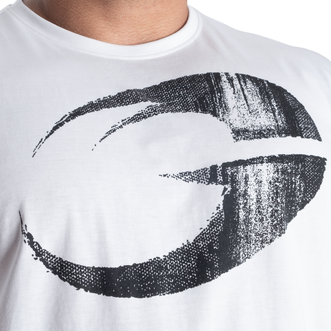 Pump Cover Iron Tee, White